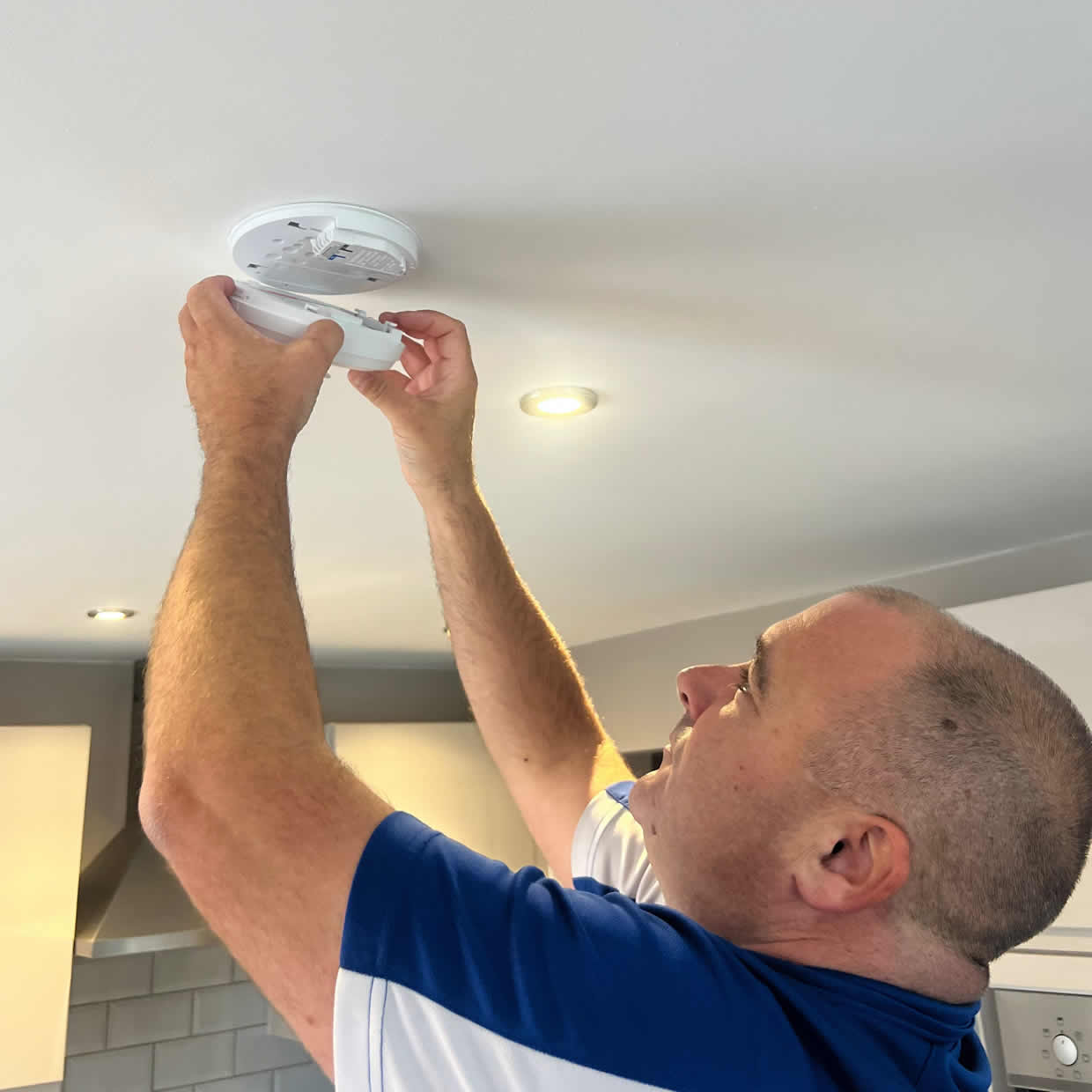 Smoke alarm installation service in Aldershot